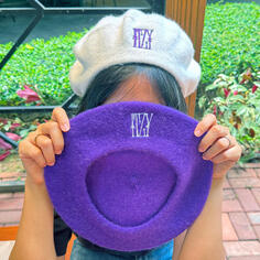 itzy beret